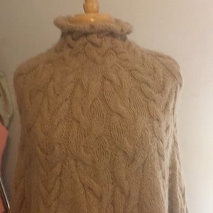 Beige cable knit poncho Aerika, size medium